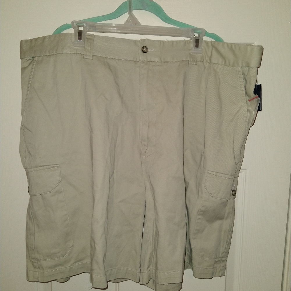 NWT Harbor Bay Flat Front Cotton Cargo Shorts Men's sz 46x8.